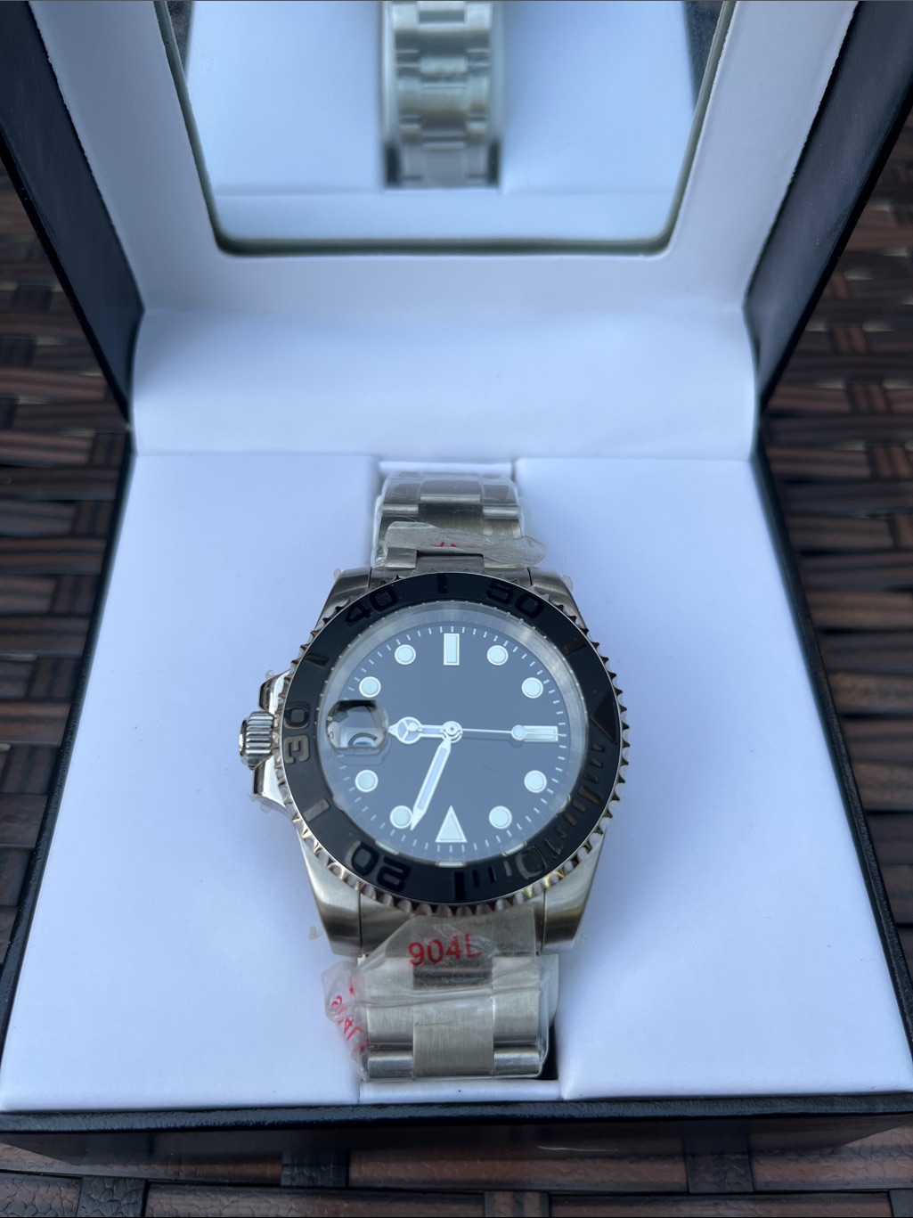Stainless Steel Men's Dive Watch - Black Dial